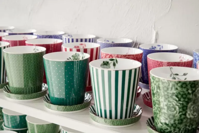 Royal Stripes Tasse Blumen & Teebeutelablage