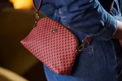 Schultertasche Klein Suki Dunkel